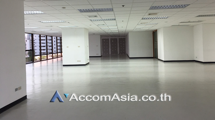  2  Office Space For Rent in Phaholyothin ,Bangkok MRT Phetchaburi at Thanapoom Tower AA18409